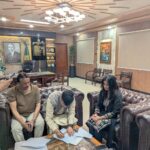 128